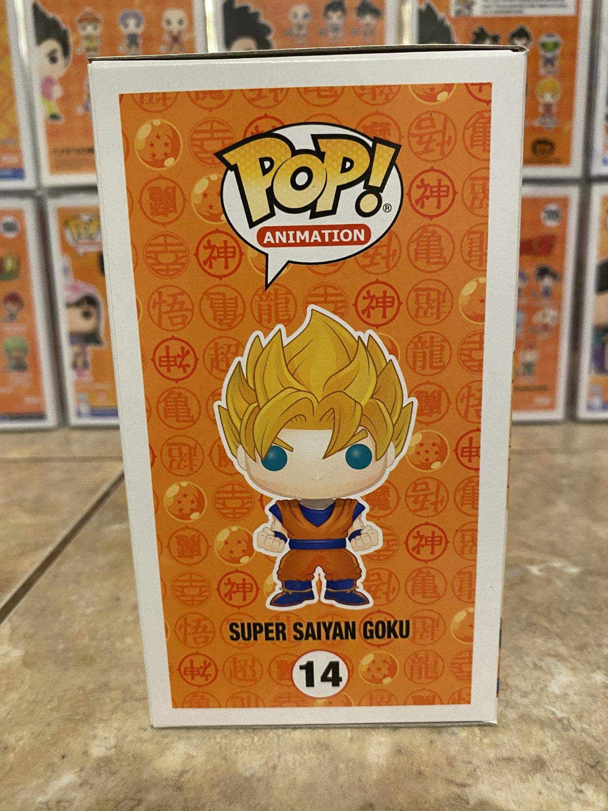 Funko Pop! Dragon Ball Z #14 Super Saiyan Goku GITD Exclusive w Protector