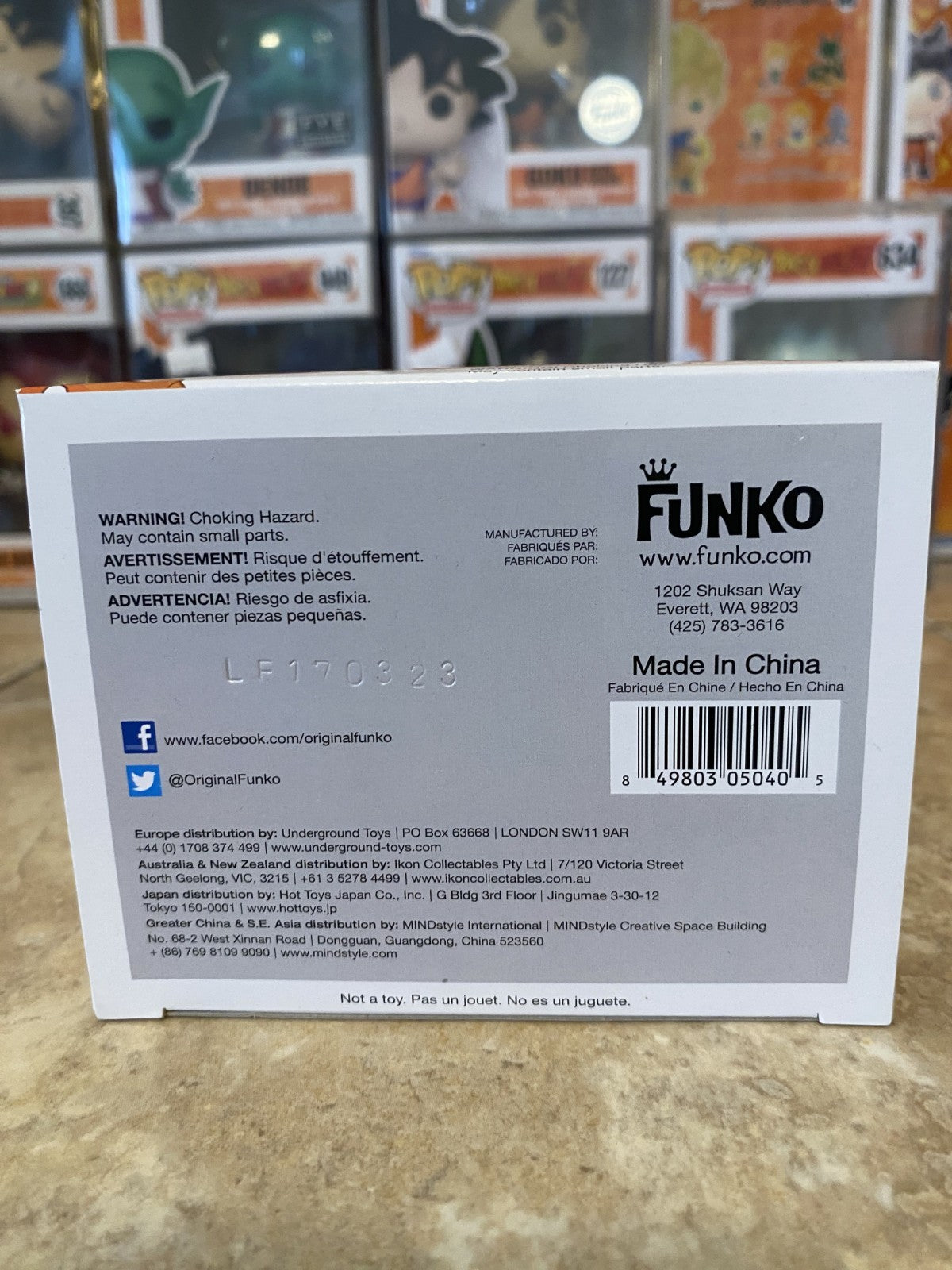 Funko Pop! Dragon Ball Z #14 Super Saiyan Goku GITD Exclusive w Protector