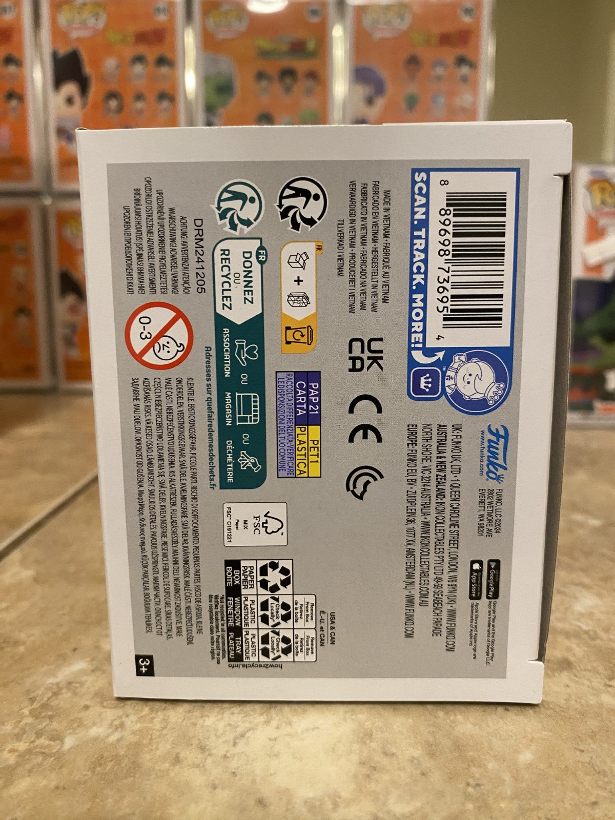 Funko Pop! The Movie Dragon Ball Broly #1868 Super Saiyan God Vegeta w Protector