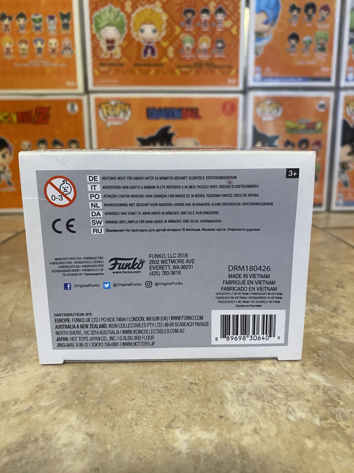 Funko Pop! Vinyl: Halo - #11 Master Chief (Game Stop Exclusive) w Protector