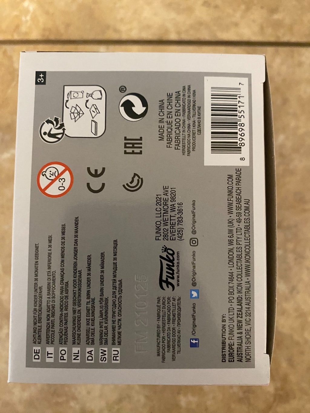 Funko Pop! Vinyl: Michael Jordan - Funko (Exclusive) #100 w Protector