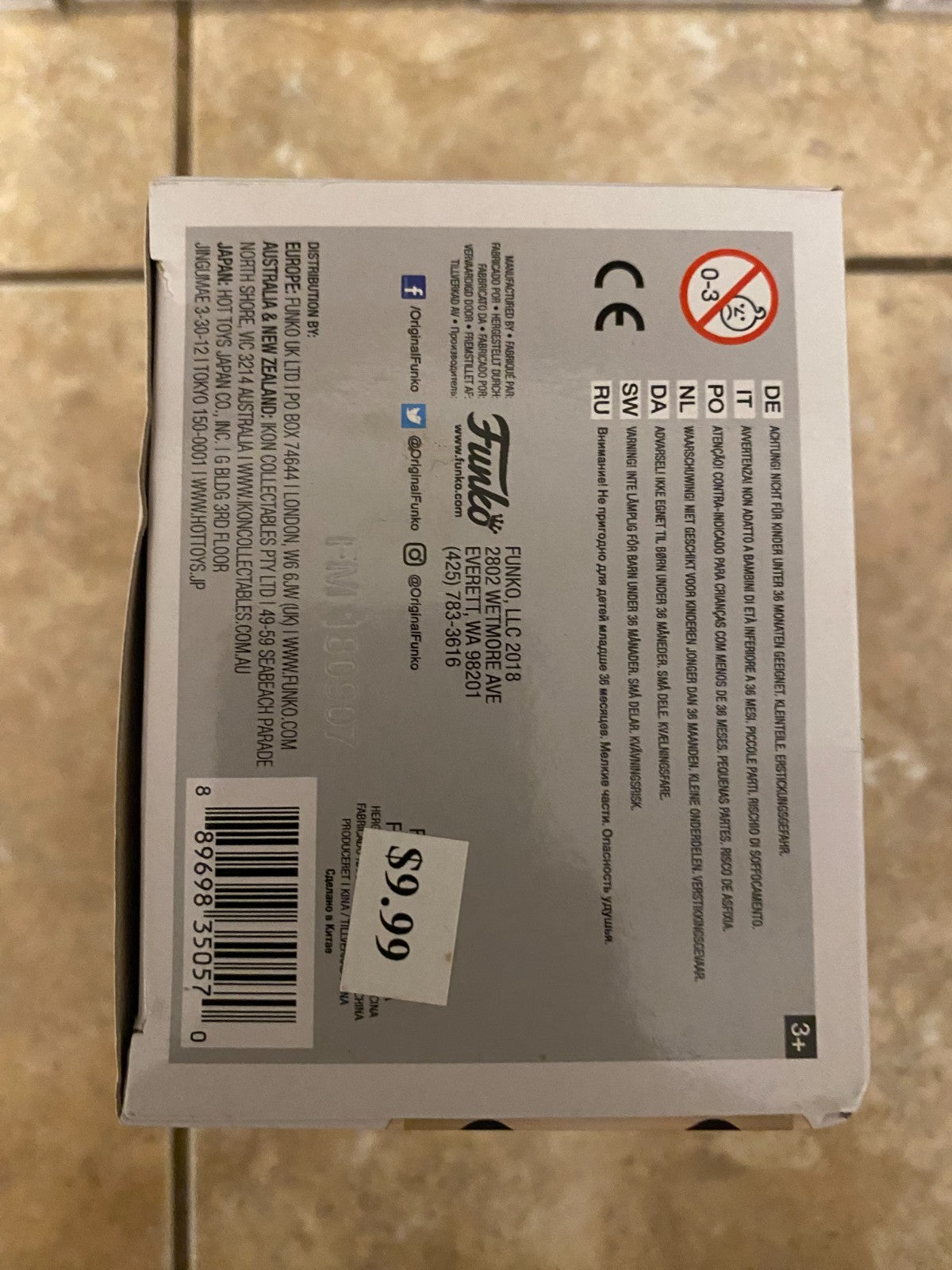 Pop! TV: Stranger Things Eleven in Burger T-Shirt #718 Figure Funko w Protector