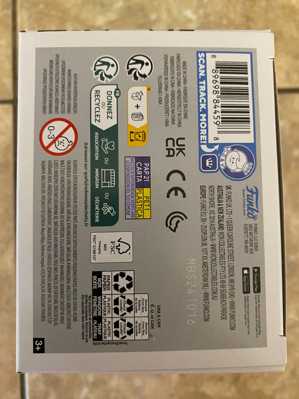 Funko Pop! Terrifier - Little Pale Girl #1749 GITD Specialty Series w Protector