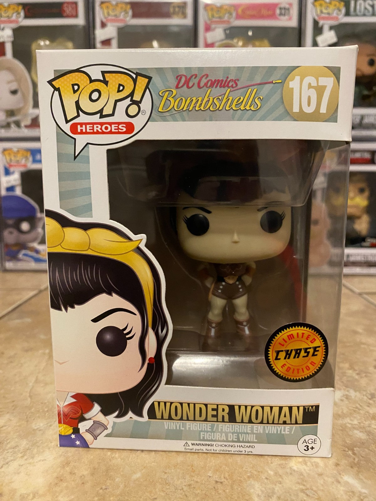 Funko POP! DC Comics Bombshell - Wonder Woman #167 - CHASE LE w Protector