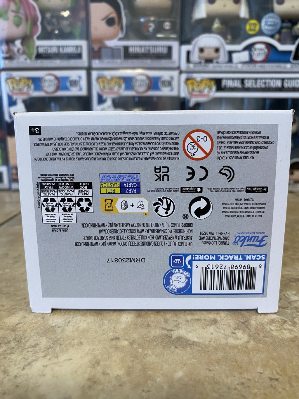 Funko Pop! Demon Slayer Tanjiro Kamado #1403 w/Box Protector