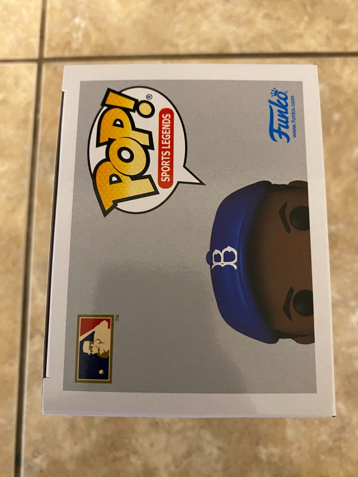 Funko Pop! Vinyl: Sports Legends - Jackie Robinson (Batting) #42 w Protector