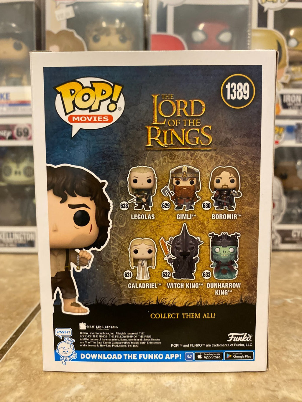 Funko Pop! Vinyl: The Lord of the Rings - Frodo with the Ring w Protector