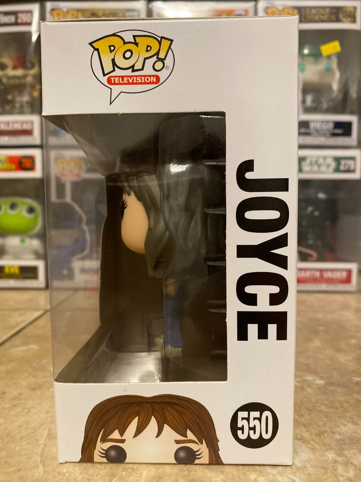 Funko Pop! Vinyl: Stranger Things - Joyce Byers #550 w Protector
