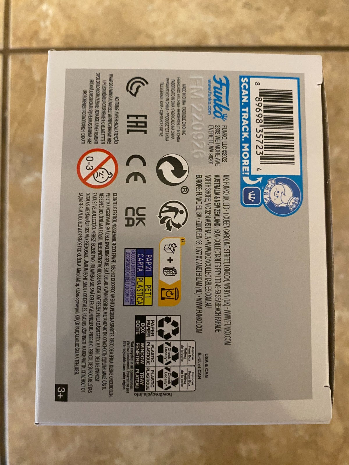 Funko Pop! Royals Queen Elizabeth II Green Dress #01 Royal Wedding w Protector