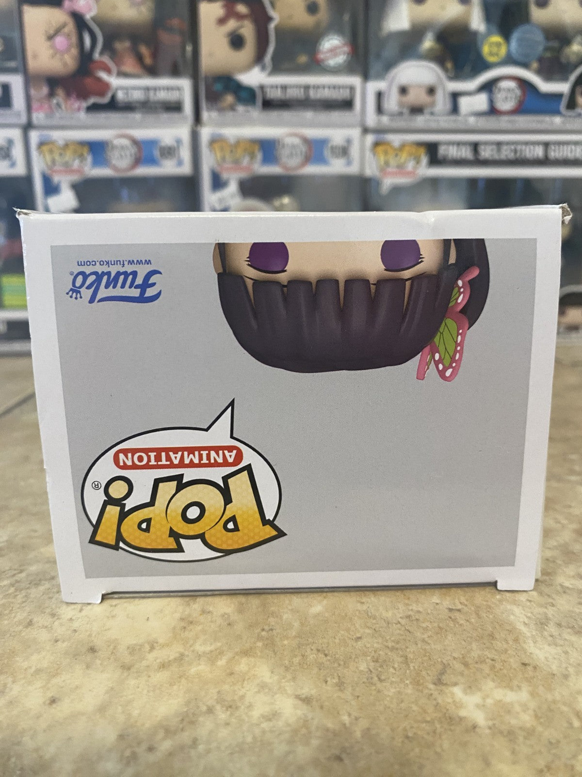 Funko Pop! Demon Slayer #1305 Kanao Tsuyuri w/Box Protector