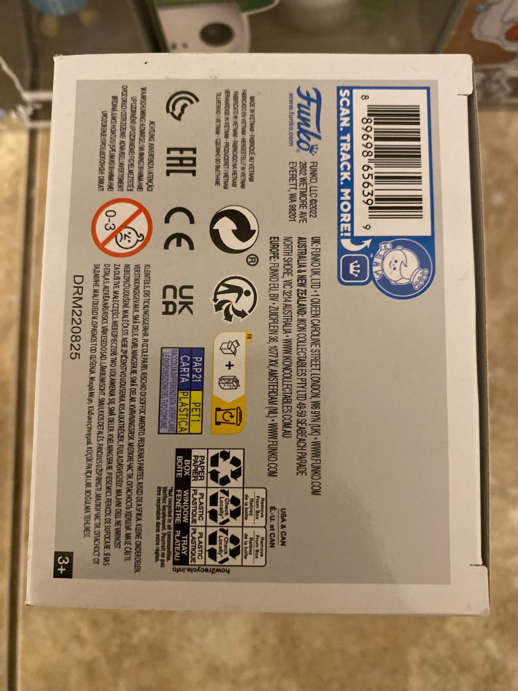 Funko Pop! Vinyl: Stranger Things - Eleven #1297 w Protector