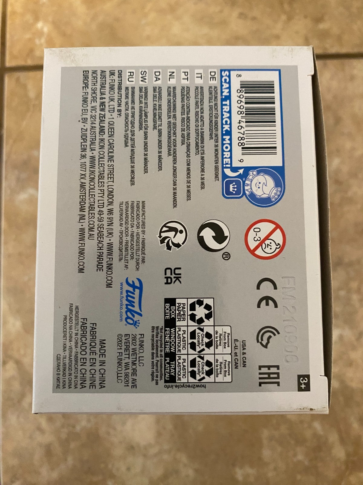 Funko Pop! Vinyl: Michael Jordan #74 North Carolina Exclusive w Protector