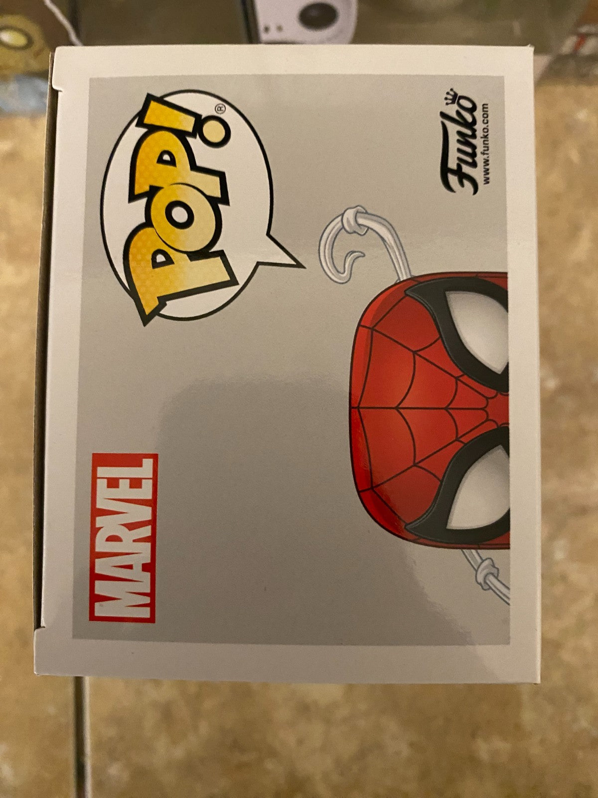 Funko Pop! Vinyl: Marvel - Spider-Man - Box Lunch (Exclusive) #672 w Protector