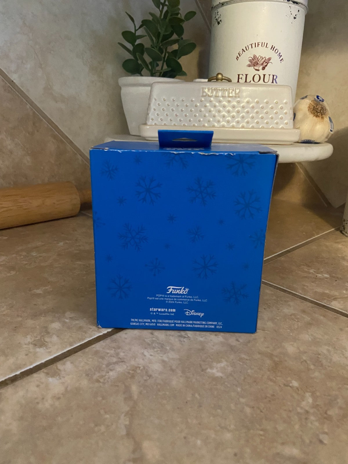 Hallmark Ornaments Funko Pop Star Wars the Mandalorian (GROGU)