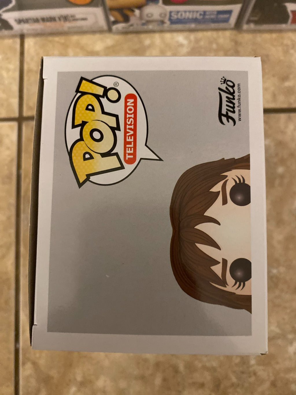 Funko Pop! Vinyl: Stranger Things - Joyce Byers #550 w Protector