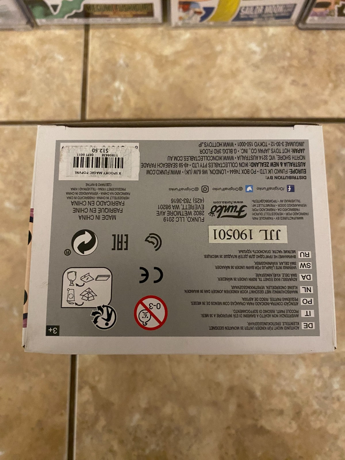 Funko Pop! Animation Yu-Gi-Oh Dark Magician #595 Hot Topic Exclusive w Protector