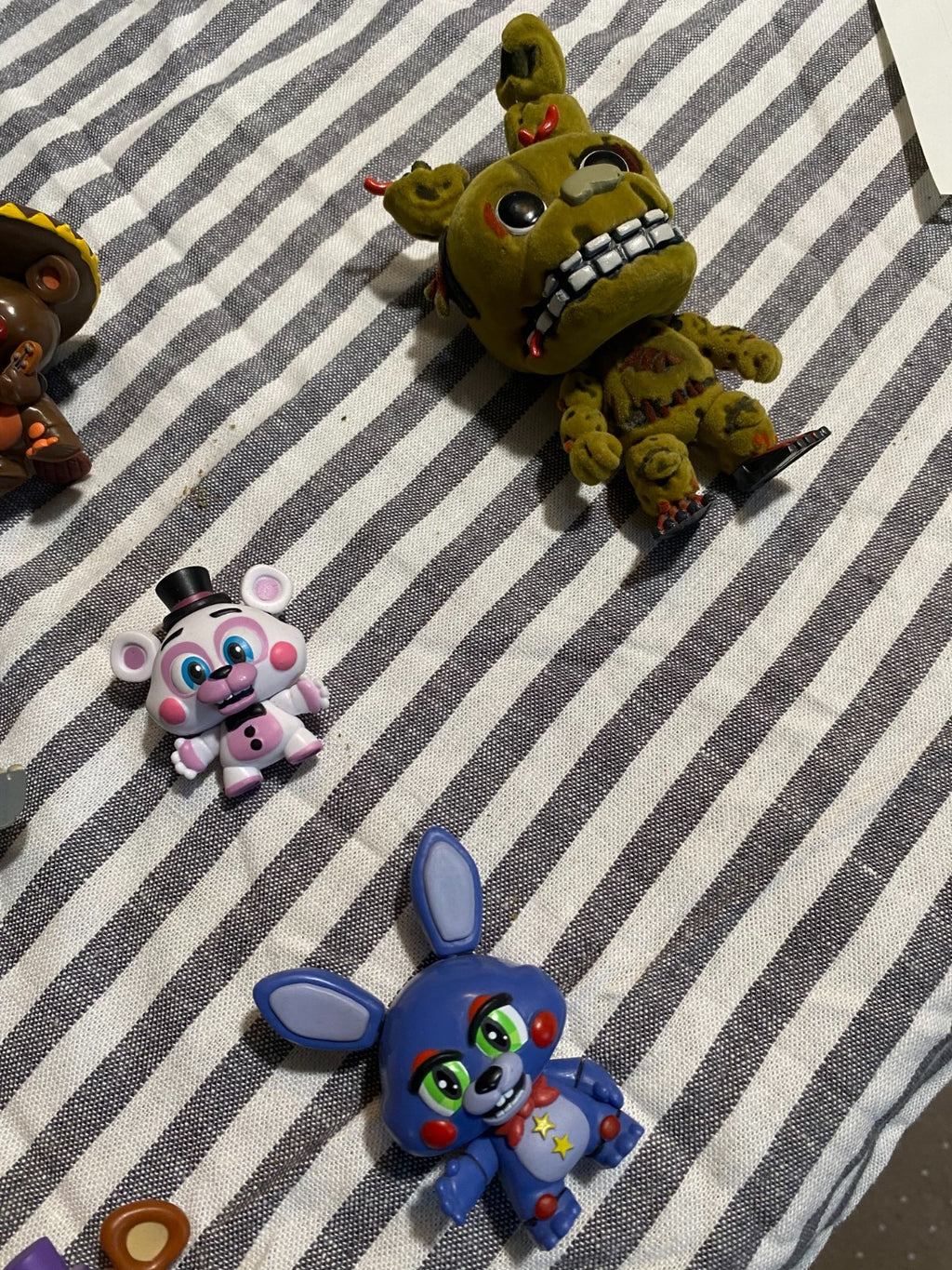 EXCLUSIVE!!! FNAF Funko Mystery Mini Lot w Rare 1/24 Mangle & Flocked Springtrap