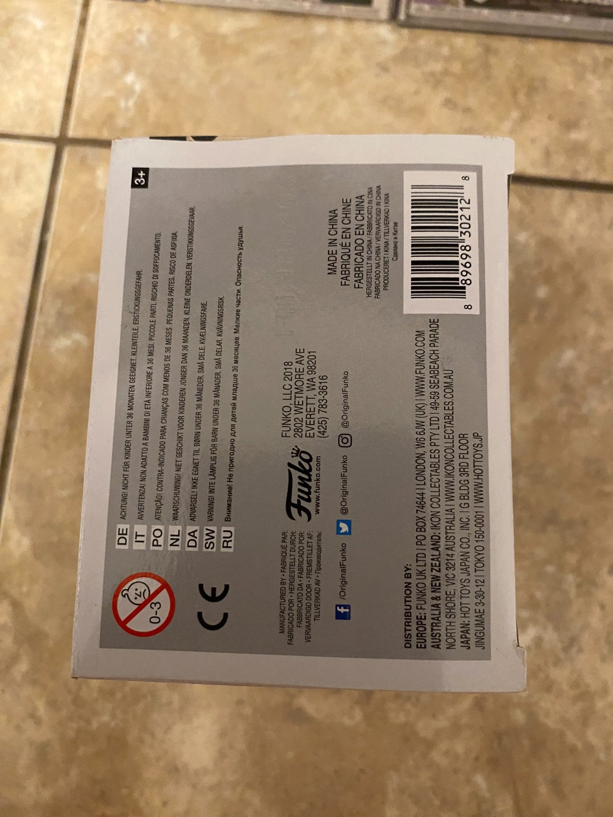 Funko Pop! Rocks Motley Crue - Vaulted Tommy Lee Figure w Box/Screen Damage