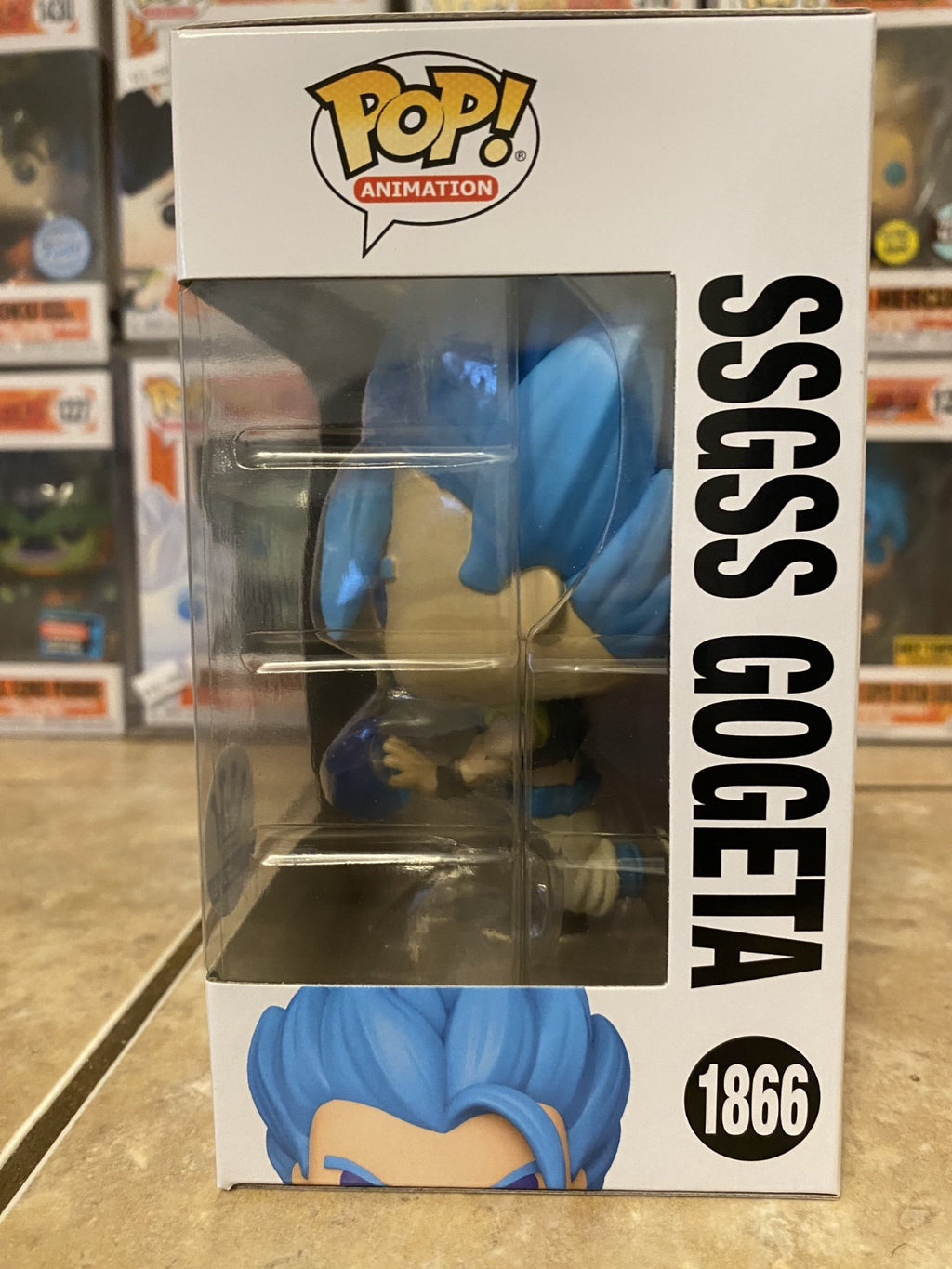 Funko Pop! Dragon Ball Z SSGSS Gogeta #1866 Funko Shop Exclusive w Protector