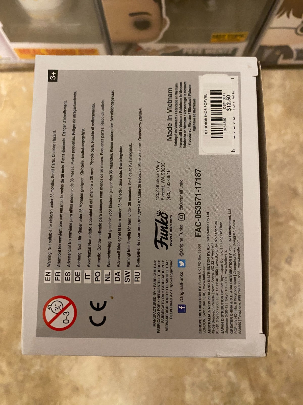 Funko Pop! Marvel - Thor (Roadworn Hero) - Hot Topic (Exclusive) 246 w Protector