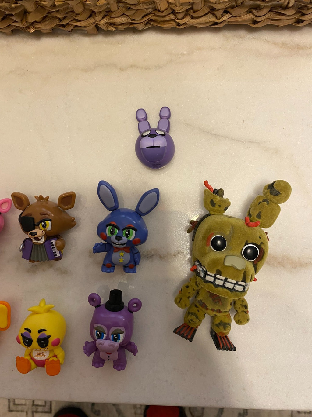 EXCLUSIVE!!! FNAF Funko Mystery Mini Lot w Rare 1/24 Mangle & Flocked Springtrap