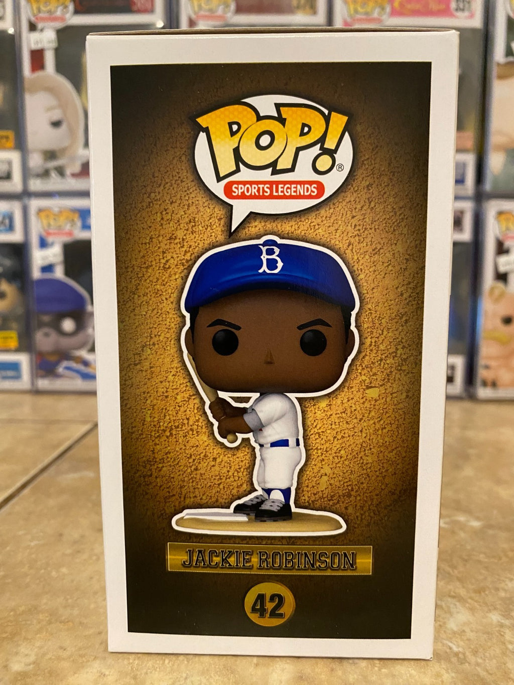 Funko Pop! Vinyl: Sports Legends - Jackie Robinson (Batting) #42 w Protector