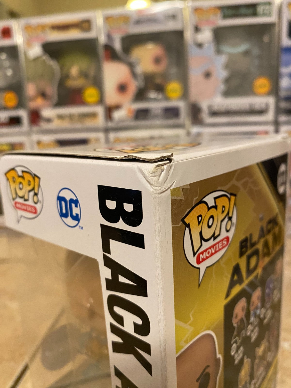 Funko Pop! Vinyl: DC Comics - Black Adam (Chase) (Glows in the Dark) w Protector