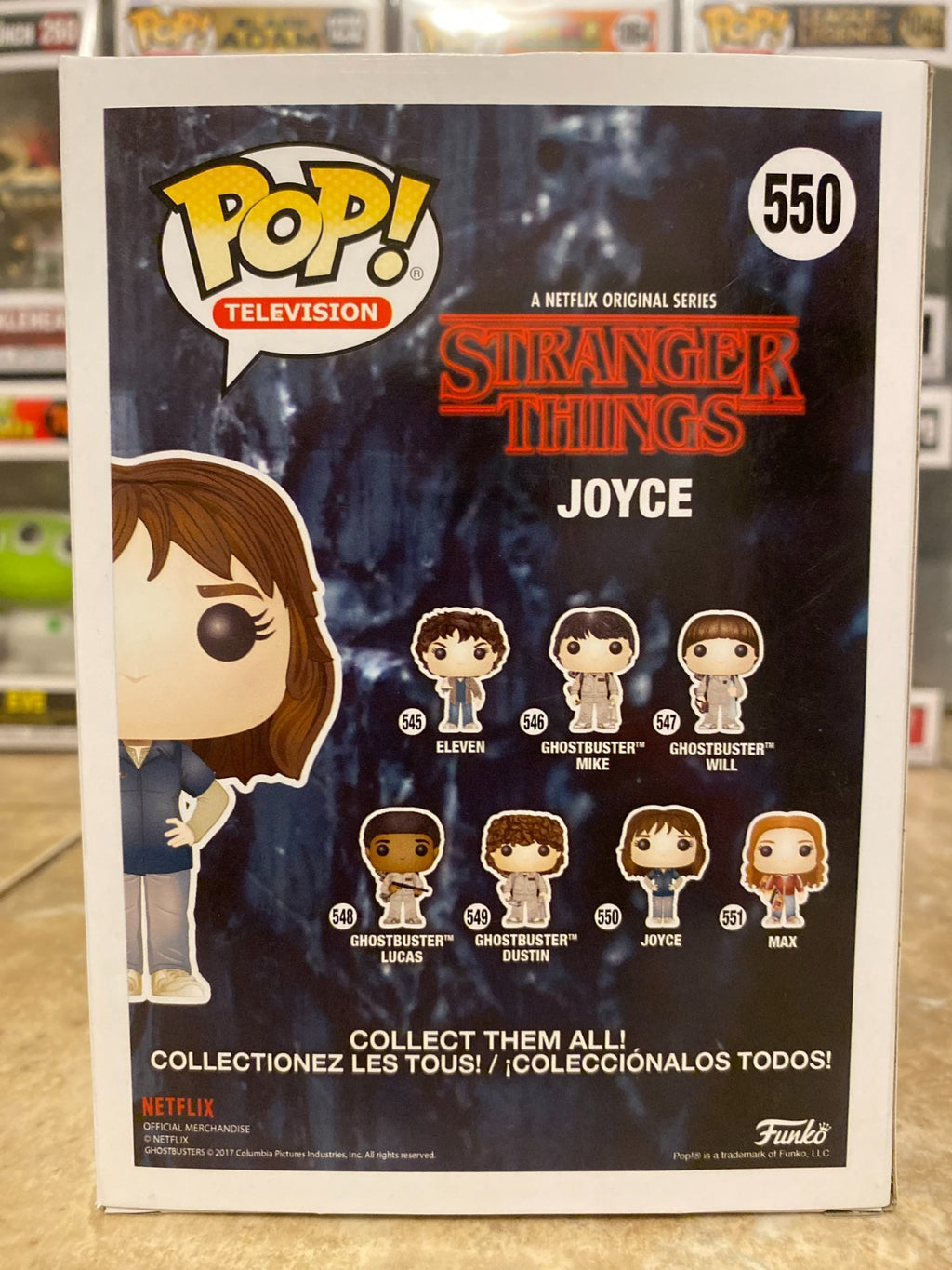 Funko Pop! Vinyl: Stranger Things - Joyce Byers #550 w Protector
