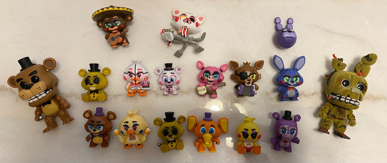 EXCLUSIVE!!! FNAF Funko Mystery Mini Lot w Rare 1/24 Mangle & Flocked Springtrap