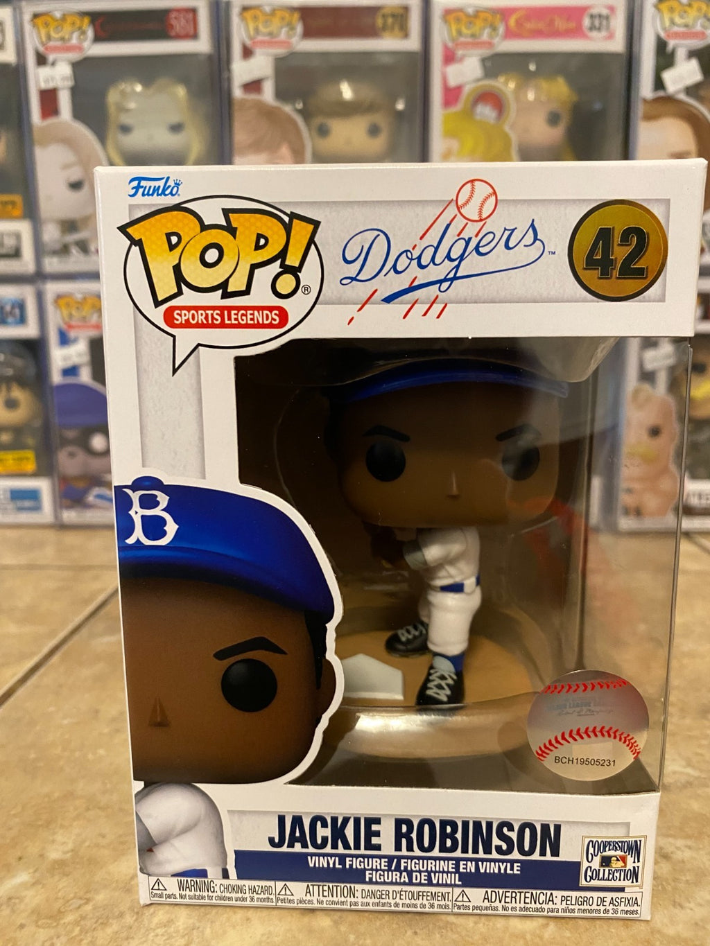 Funko Pop! Vinyl: Sports Legends - Jackie Robinson (Batting) #42 w Protector