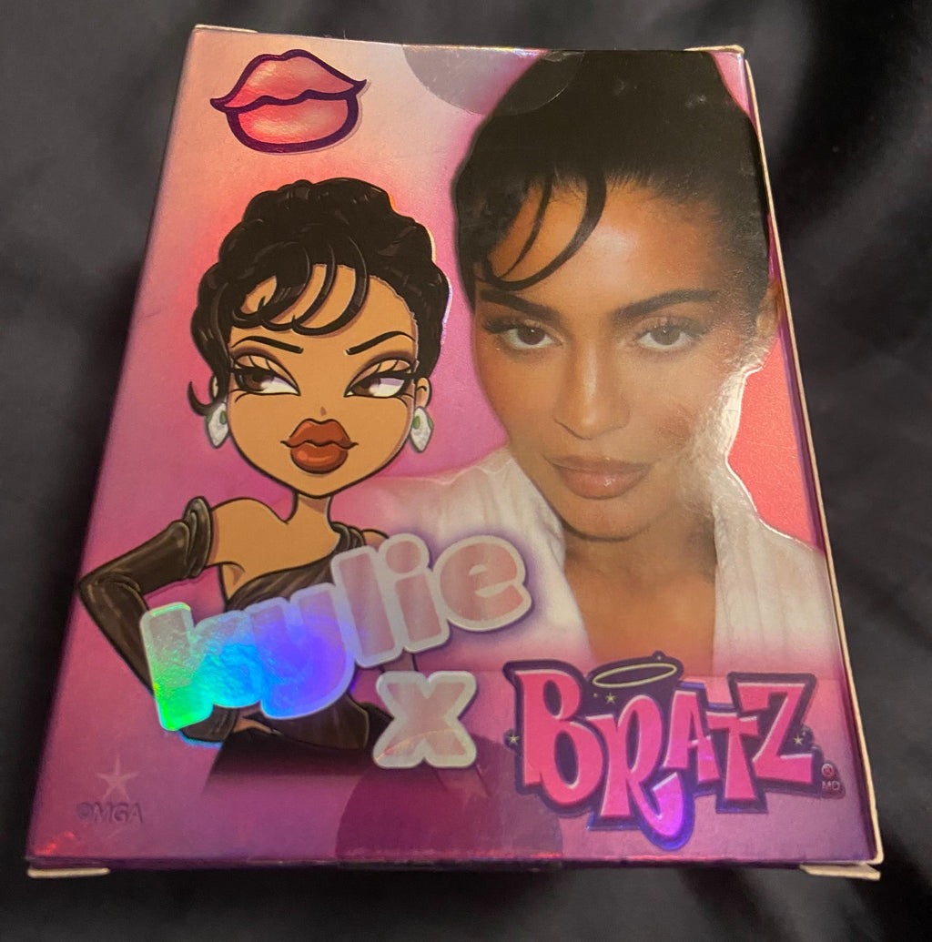 Kylie x Bratz Mini Figurine Box