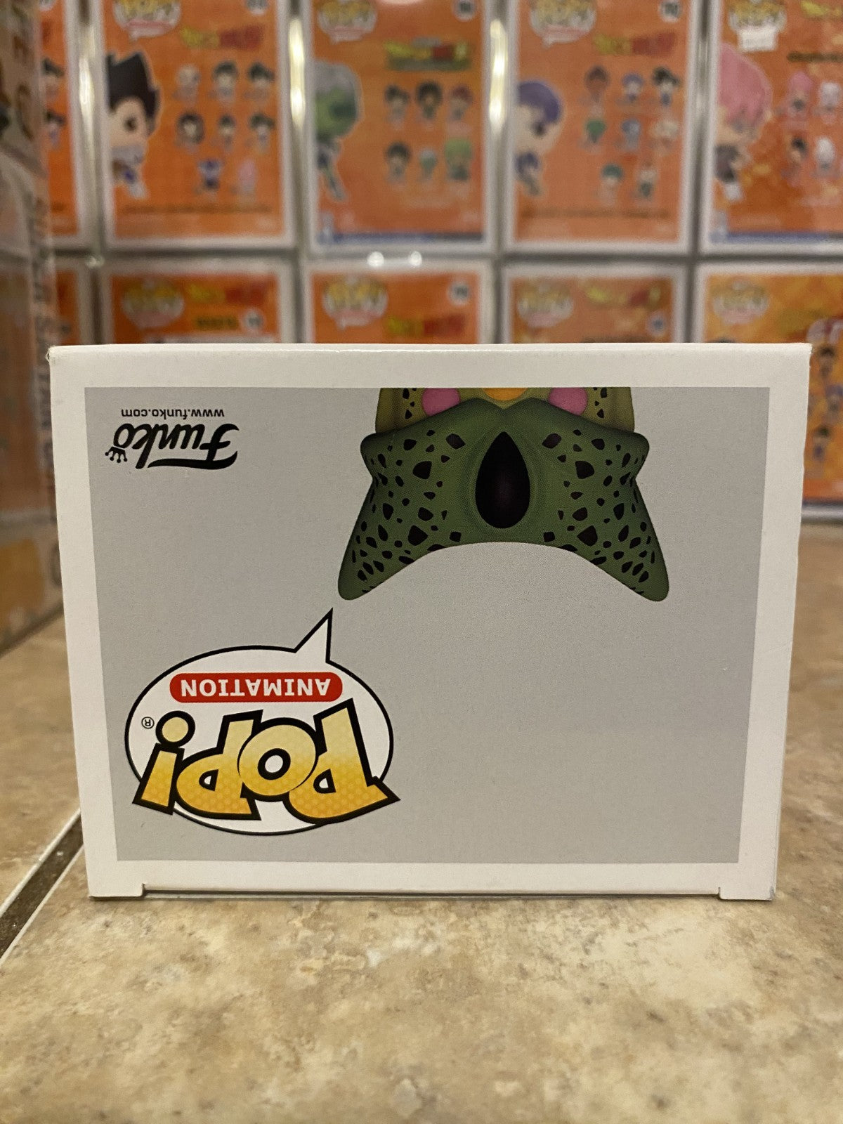 Funko Pop! Dragon Ball Z #947 Cell (First Form) w Protector