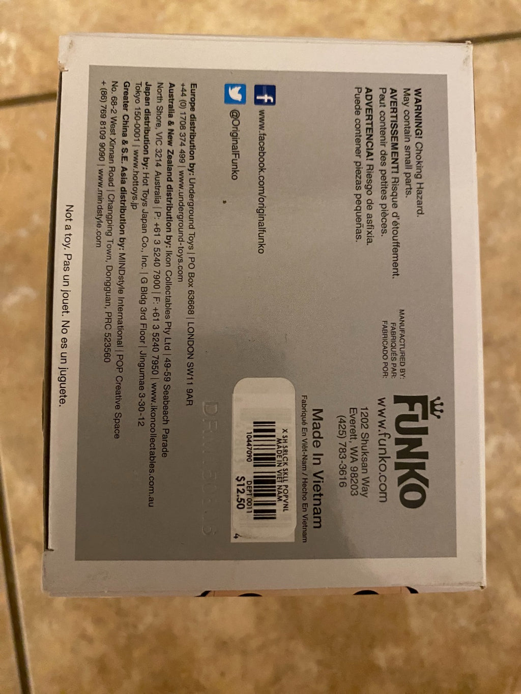 Funko Pop! Television - Sherlock Holmes (With Skull) #290 Hot Topic Exclusive