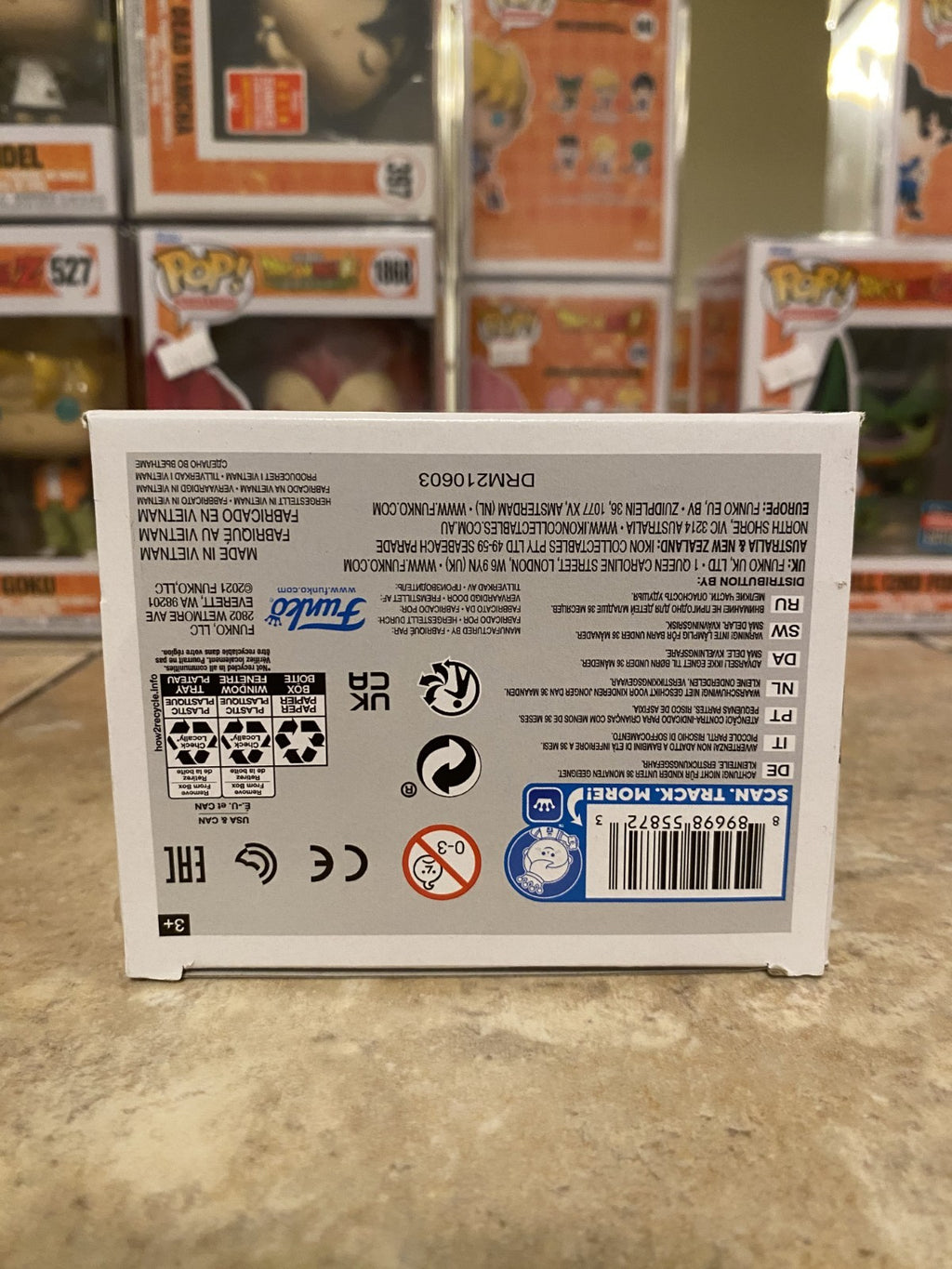 Funko Pop! Animation: Dragon Ball Z #949 Vegito Game Stop Exclusive w Protector