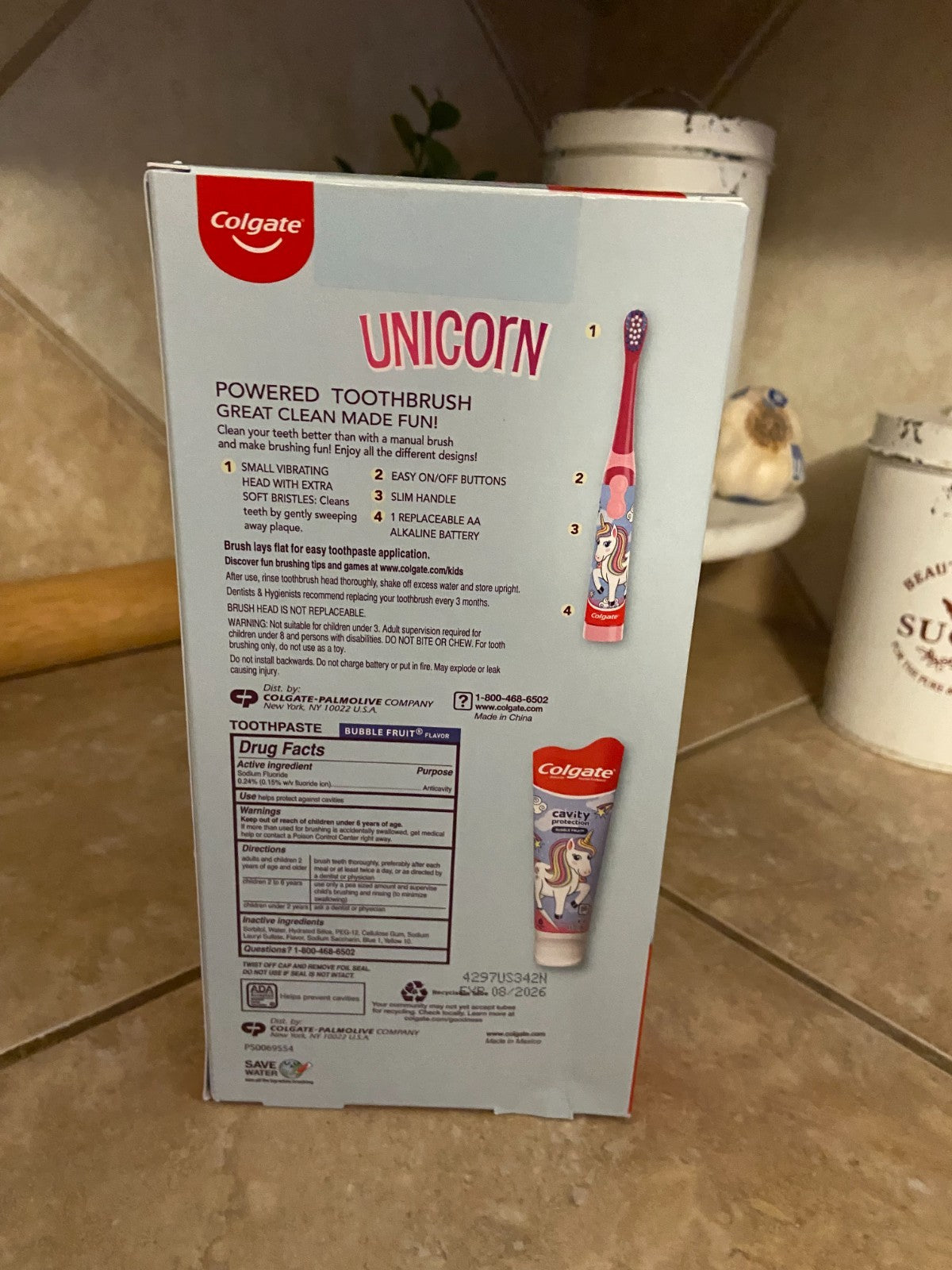 Colgate Unicorn Brushtastic Gift Pack. Electric Toothbrush & Toothpaste - NEW.