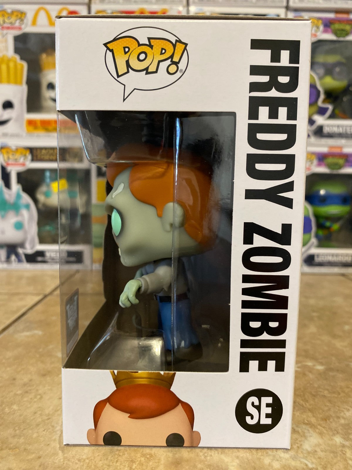 Funko Pop! Freddy Zombie - (Fright Night 2020 ) -- 10,000 pcs. - w/ protector