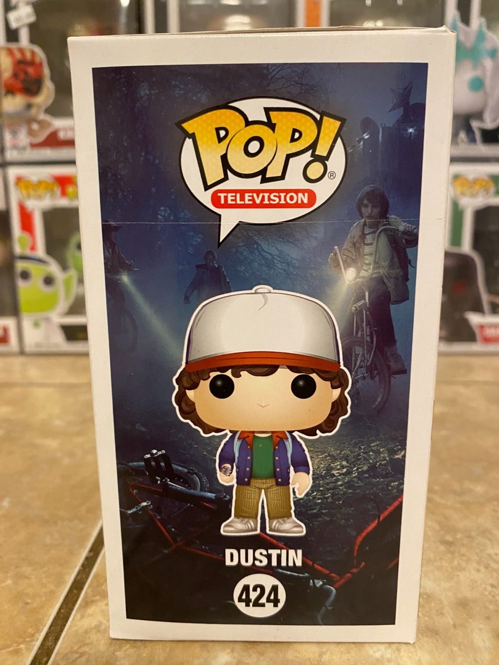 Funko Pop! Vinyl: Stranger Things - Dustin Henderson #424 w Protector