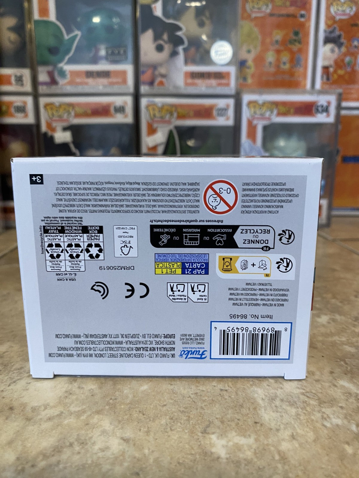 Funko Pop! Dragon Ball Z #2074 Super Saiyan 4 Gogeta w Protector