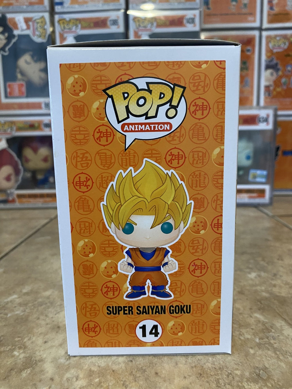 Funko Pop! Dragon Ball Z #14 Super Saiyan Goku GITD Exclusive w Protector