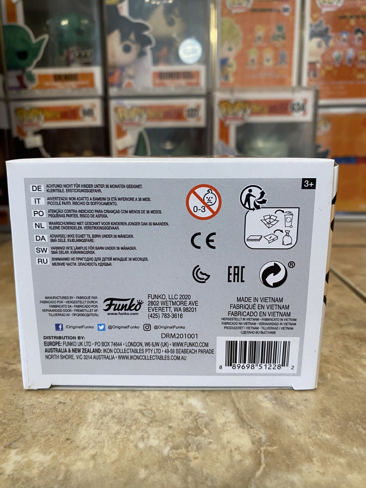 Funko Pop! Dragon Ball Super #849 Vegeta Hot Topic Exclusive w Protector