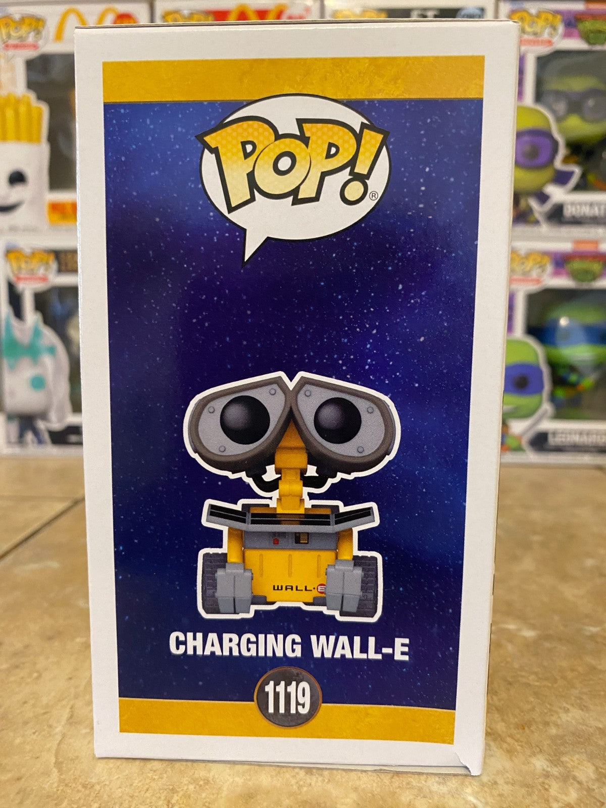 Funko Pop! Charging Wall-E #1119 Specialty Series Disney Pixar W/PROTECTOR