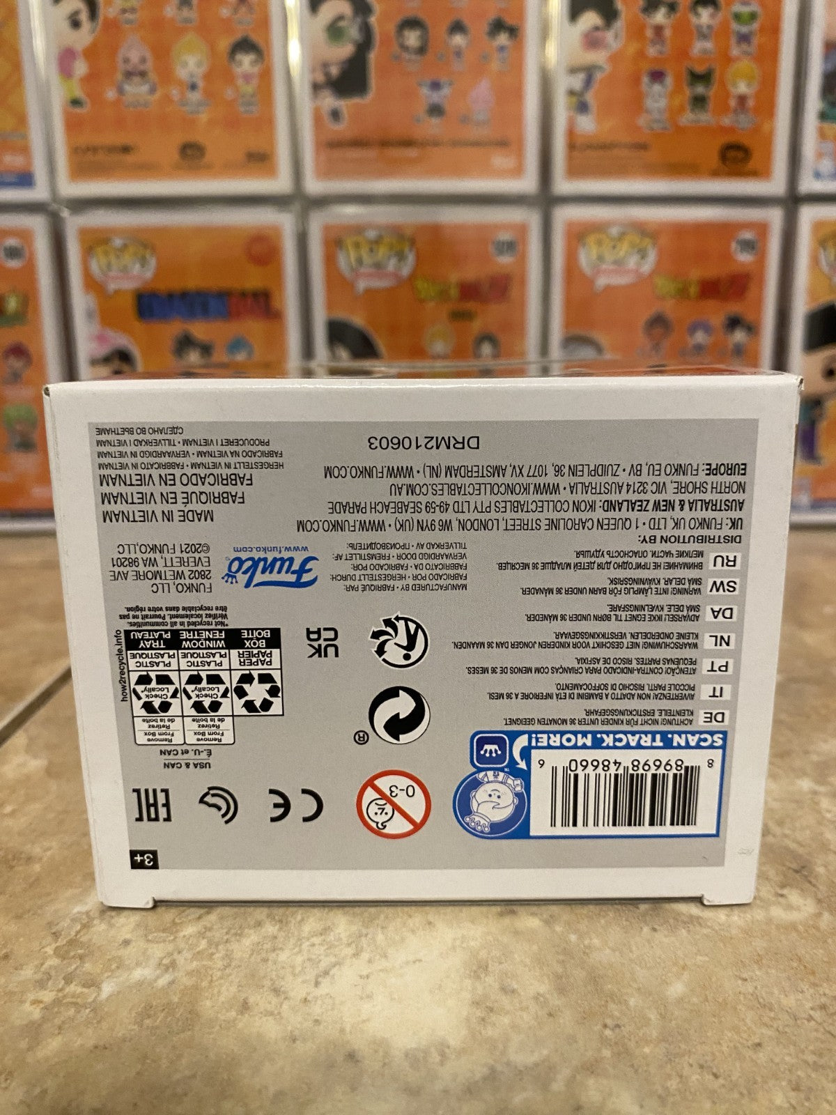 Funko Pop! Dragon Ball Z #948 Super Saiyan Goku w Protector