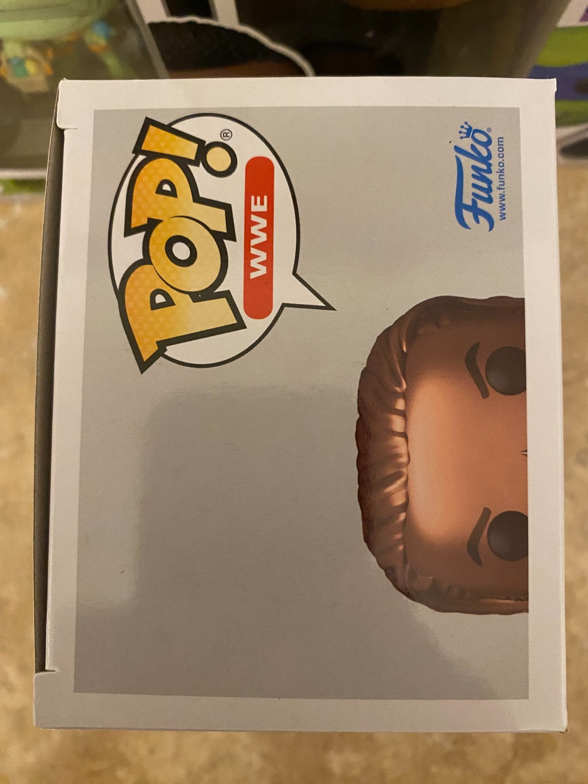 Funko Pop! WWE - Roman Reigns (Bronze) - Fanatics (Exclusive) #176 w Protector