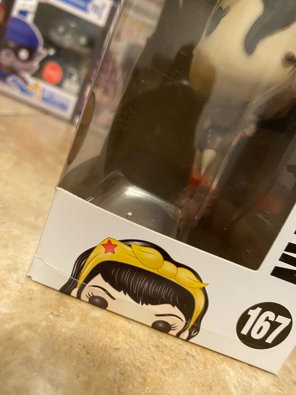 Funko POP! DC Comics Bombshell - Wonder Woman #167 - CHASE LE w Protector