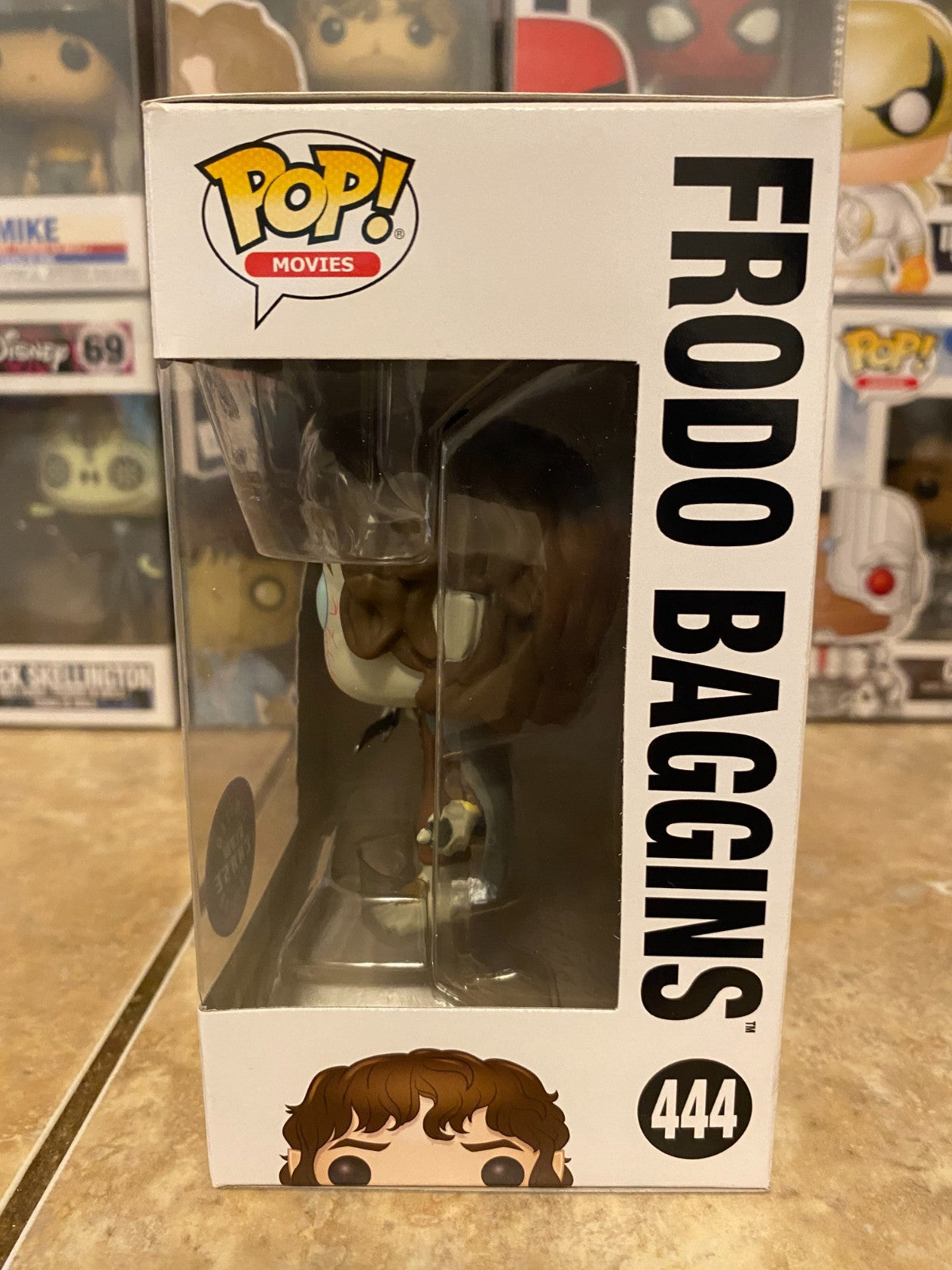 Funko Pop! FRODO BAGGINS (Glow Chase) - The Lord of the Rings - 444 w Protector