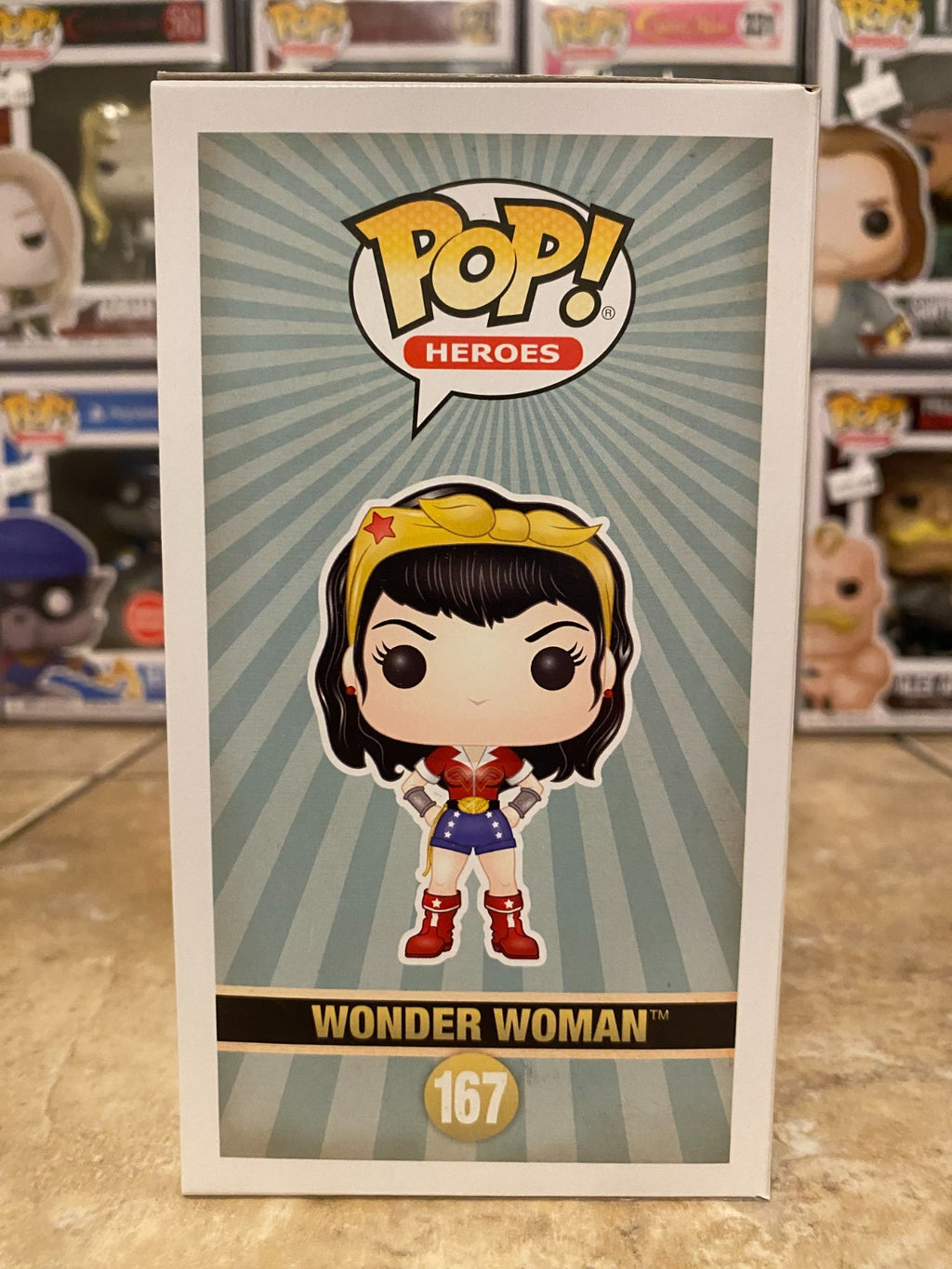 Funko POP! DC Comics Bombshell - Wonder Woman #167 - CHASE LE w Protector