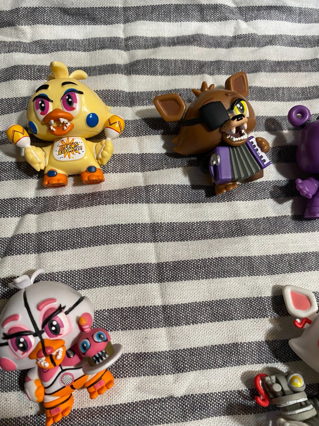 EXCLUSIVE!!! FNAF Funko Mystery Mini Lot w Rare 1/24 Mangle & Flocked Springtrap