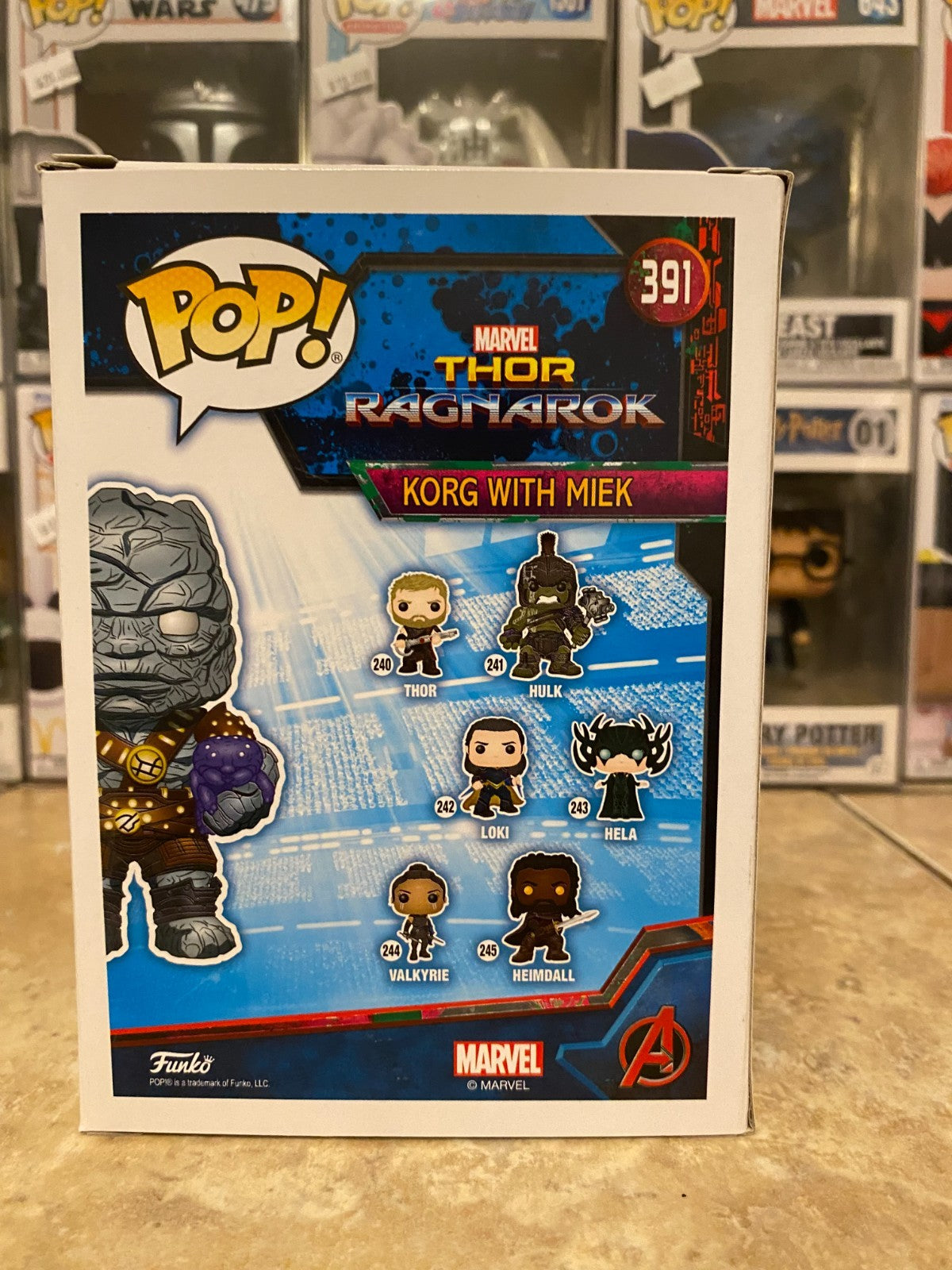 Funko Pop Thor Ragnarok Korg w  Miek 2018 Fall Convention Marvel 391 w Protector