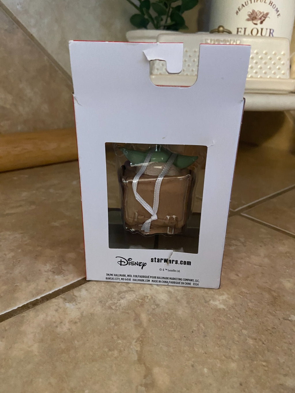 Hallmark Star Wars Mandalorian Christmas Ornament (Grogu)