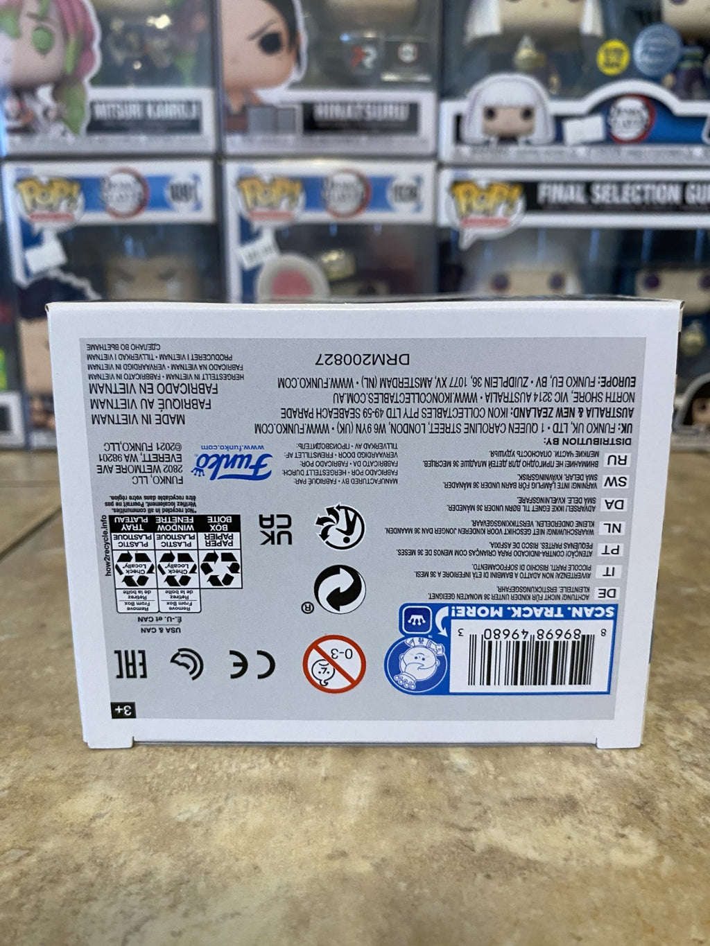 Funko Pop! Demon Slayer Tanjiro Kamado #873 GITD SE w/Box Protector